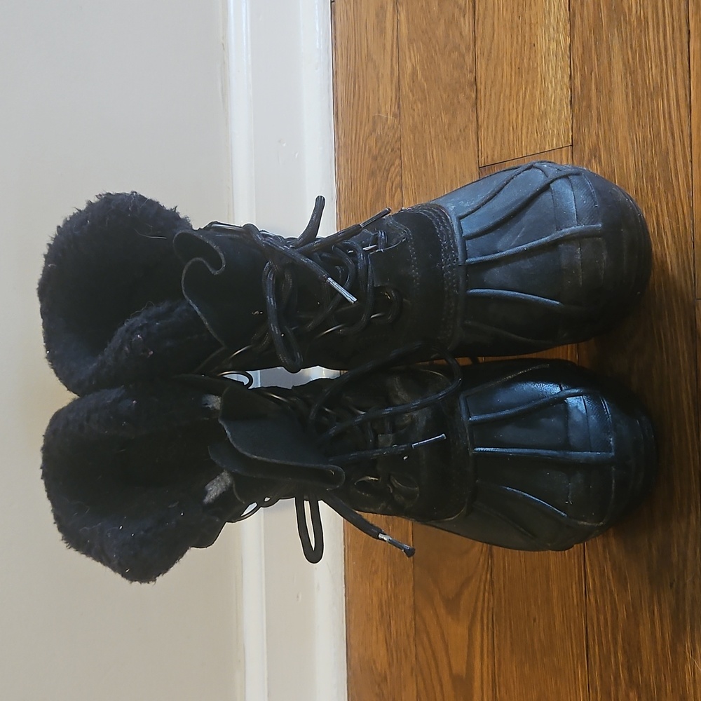 Women' Size 7 Sorel Black Boots